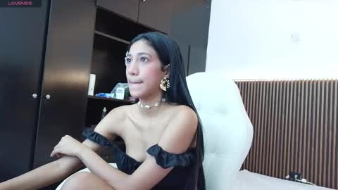 Freyja  online show from February 9, 5:17 pm