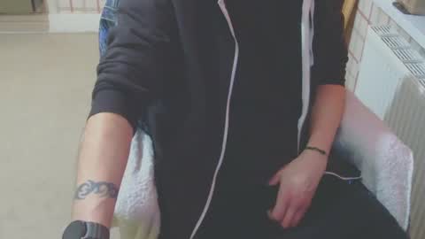 Snapshot of ffys2025 chatting on February 6, 9:06 pm ffys2025 online show from February 6, 9:06 pm