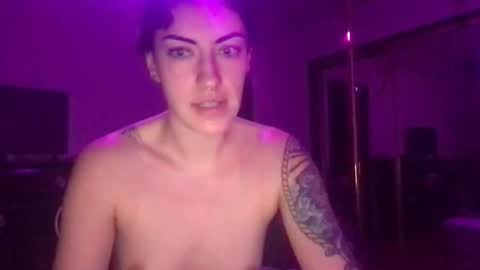 fgsammie online show from December 2, 2:06 am