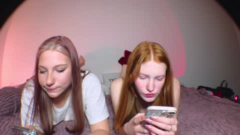 Snapshot of fiamoor chatting on December 14, 8:51 pm Fia online show from December 14, 8:51 pm