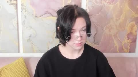 fiamoory online show from February 27, 8:36 am