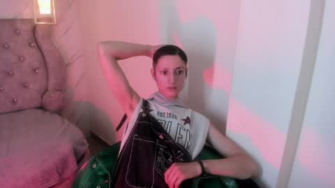   online show from June 20, 8:44 pm