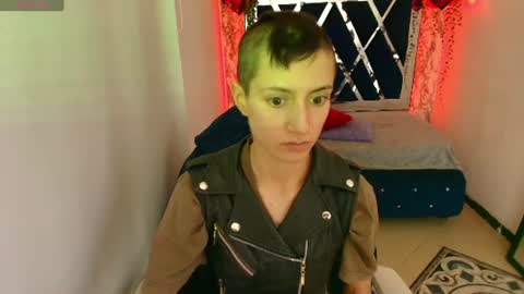   online show from July 23, 12:25 pm