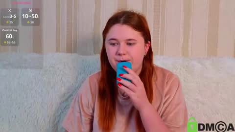 Snapshot of fiery_foxy chatting on May 11, 8:31 am Mabel online show from May 11, 8:31 am