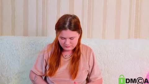 Snapshot of fiery_foxy chatting on May 18, 4:07 am Mabel online show from May 18, 4:07 am