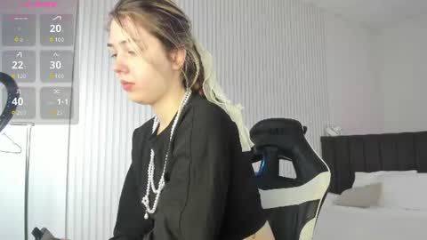 Filla online show from June 26, 3:22 am
