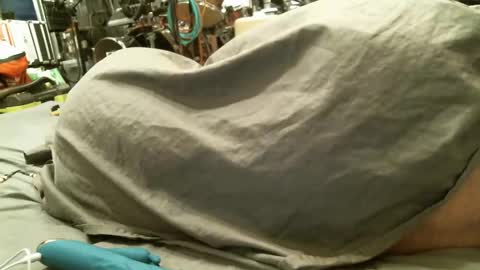 Snapshot of fignutz chatting on January 28, 12:32 pm fignutz online show from January 28, 12:32 pm