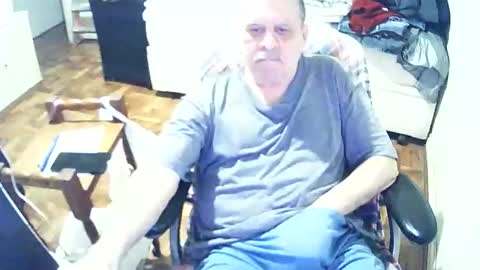 Snapshot of filhober chatting on November 1, 12:56 am filhober online show from November 1, 12:56 am