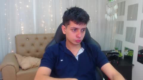 Filip David online show from December 17, 1:49 pm