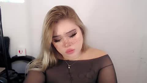 Snapshot of filipina_slutty69xxx chatting on September 12, 1:38 am Angela DONT FORGET TO FOLLOW AND GIVE ME APPRECIATION online show from September 12, 1:38 am