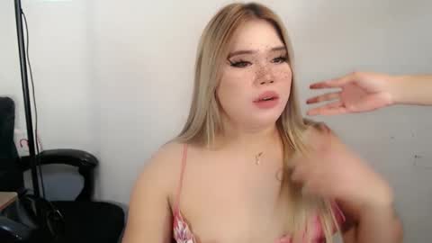 Snapshot of filipina_slutty69xxx chatting on September 18, 2:13 am Angela DONT FORGET TO FOLLOW AND GIVE ME APPRECIATION online show from September 18, 2:13 am