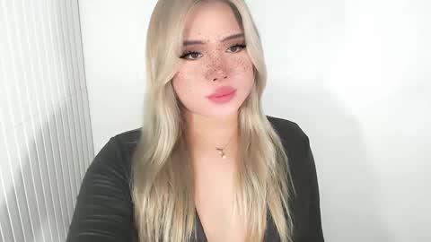 Snapshot of filipina_slutty69xxx chatting on December 2, 4:51 am Angela DONT FORGET TO FOLLOW AND GIVE ME APPRECIATION online show from December 2, 4:51 am