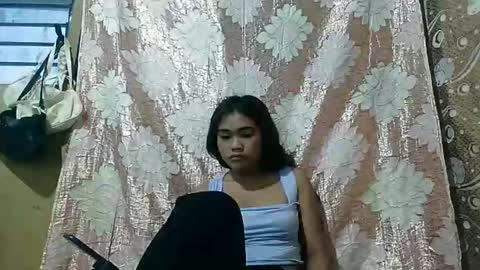 Snapshot of filipinagirl_18 chatting on April 3, 9:35 pm filipinagirl_18 online show from April 3, 9:35 pm