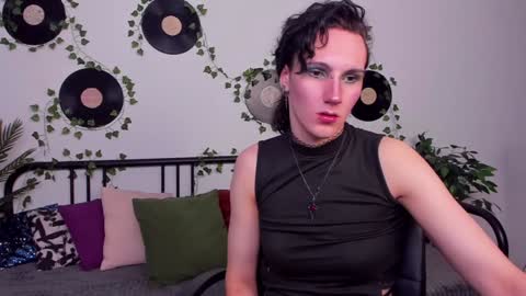 Snapshot of filldamon chatting on January 25, 10:08 am Honey Ill be waiting for you Tue Wed Thu Fri Sat Sun 10am-5pm online show from January 25, 10:08 am