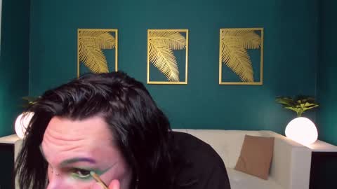 Snapshot of filldamon chatting on February 1, 1:09 pm Honey Ill be waiting for you Tue Wed Thu Fri Sat Sun 10am-5pm online show from February 1, 1:09 pm