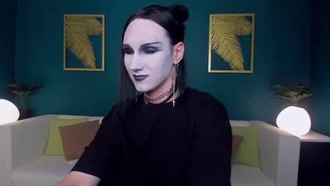 Snapshot of filldamon chatting on March 6, 9:14 am Honey Ill be waiting for you Tue Wed Thu Fri Sat Sun 10am-5pm online show from March 6, 9:14 am