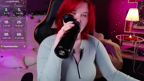 Snapshot of fillisfire chatting on October 17, 4:31 pm - online show from October 17, 4:31 pm