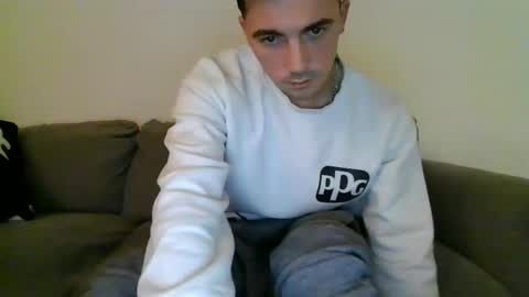 Snapshot of filthymilfndaddy chatting on December 5, 6:21 am MilfnDaddy online show from December 5, 6:21 am