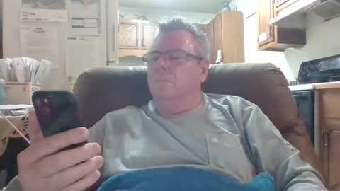 Snapshot of finderfiner chatting on December 20, 9:21 am finderfiner online show from December 20, 9:21 am