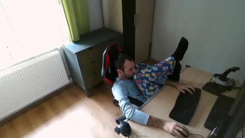 Jane and Findo online show from April 24, 6:27 am