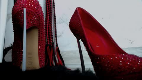 AlfaFemale online show from May 4, 4:08 am