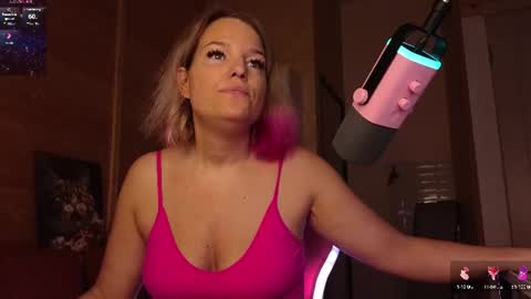 Lady online show from June 16, 4:31 pm