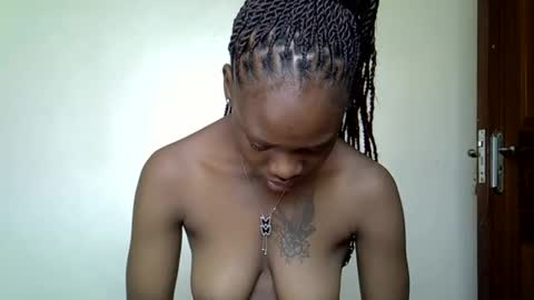 fine_queen12 online show from February 20, 6:39 am