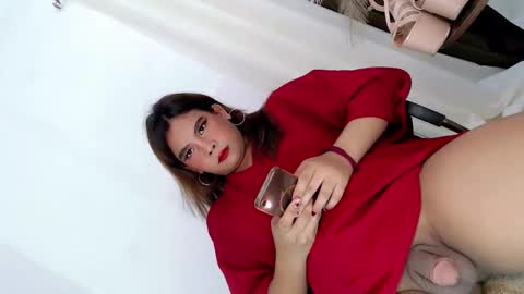 Jasmine online show from September 11, 9:15 pm