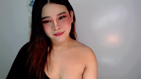 Snapshot of finest_jasminex chatting on June 7, 10:46 pm Jasmine online show from June 7, 10:46 pm
