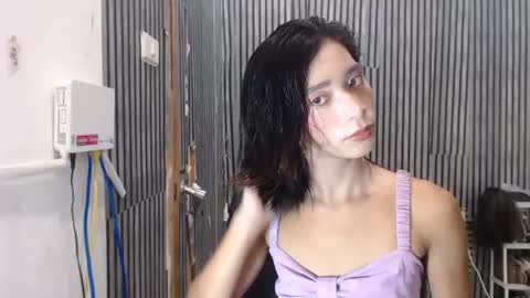 Snapshot of fiona908995 chatting on July 20, 10:50 am fiona908995 online show from July 20, 10:50 am