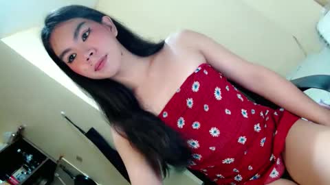 Snapshot of fionie_xxx chatting on May 9, 10:09 am FIONA online show from May 9, 10:09 am