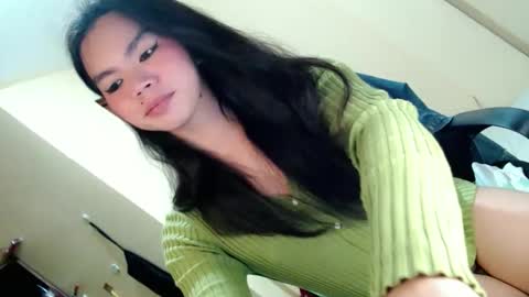 Snapshot of fionie_xxx chatting on May 15, 2:46 pm FIONA online show from May 15, 2:46 pm