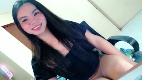 Snapshot of fionie_xxx chatting on June 13, 10:13 am FIONA online show from June 13, 10:13 am