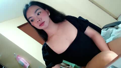 Snapshot of fionie_xxx chatting on June 19, 12:09 pm FIONA online show from June 19, 12:09 pm