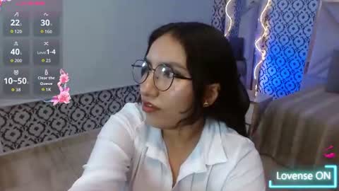 fiory tay online show from June 30, 8:32 pm