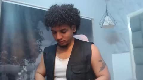 fire_boy69 online show from March 8, 6:44 pm