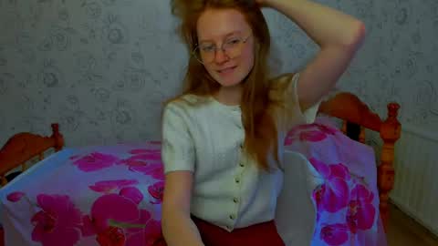 fire_luna online show from April 29, 11:47 am