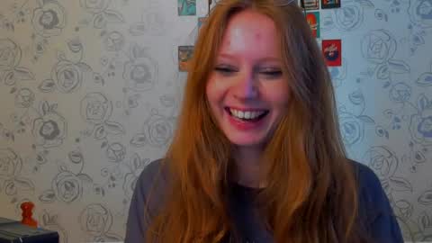 fire_luna online show from May 14, 10:33 am