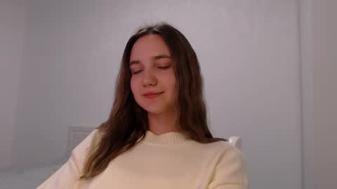 Snapshot of fireflies_fly_ chatting on September 23, 7:17 pm fireflies_fly_ online show from September 23, 7:17 pm