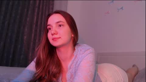 Snapshot of fireflies_fly_ chatting on April 20, 7:48 pm fireflies_fly_ online show from April 20, 7:48 pm