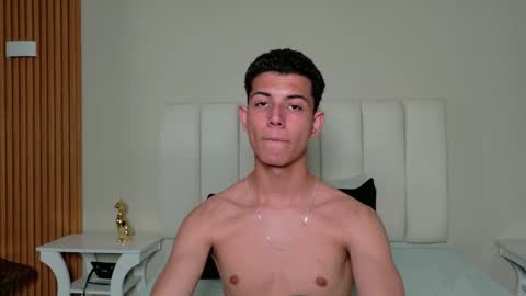 Nicolas online show from March 11, 8:59 pm