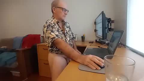 Snapshot of fireplay_33 chatting on January 7, 3:25 pm fireplay_33 online show from January 7, 3:25 pm