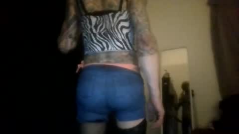 Snapshot of firesexybcn chatting on June 1, 4:25 am Sindy Cross online show from June 1, 4:25 am