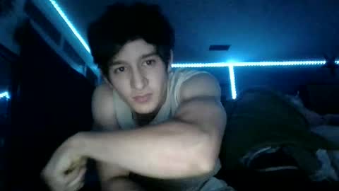 fitboi321 online show from April 4, 5:16 am