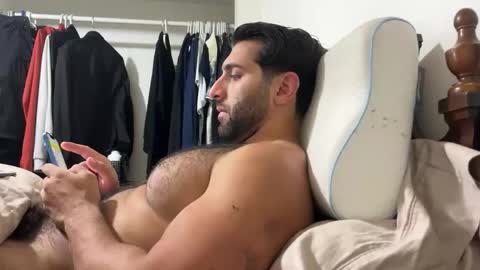 Snapshot of fitcurvyman4fun_69 chatting on November 5, 3:50 am fitcurvyman4fun_69 online show from November 5, 3:50 am