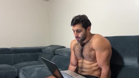 Snapshot of fitcurvyman4fun_69 chatting on November 26, 5:36 pm fitcurvyman4fun_69 online show from November 26, 5:36 pm