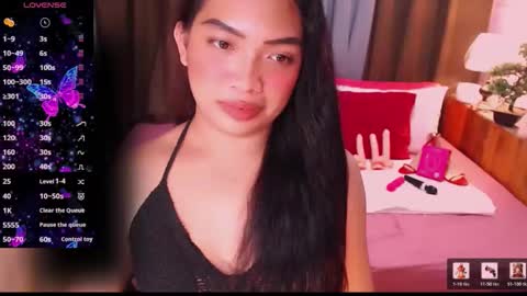 Snapshot of fitfemme_anna chatting on June 6, 1:05 pm fitfemme_anna online show from June 6, 1:05 pm