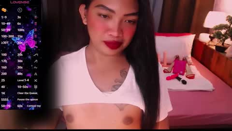 Snapshot of fitfemme_anna chatting on June 10, 12:37 pm fitfemme_anna online show from June 10, 12:37 pm