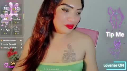Snapshot of fitfemme_anna chatting on July 28, 6:31 pm fitfemme_anna online show from July 28, 6:31 pm