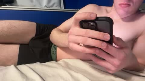 Snapshot of fitguy123469940 chatting on March 20, 7:41 pm fitguy123469940 online show from March 20, 7:41 pm